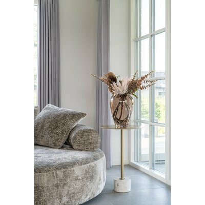 Vase in room
