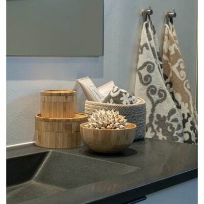 Cadima Basket in room